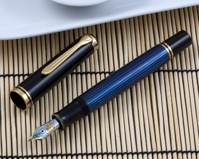 Pelikan M800